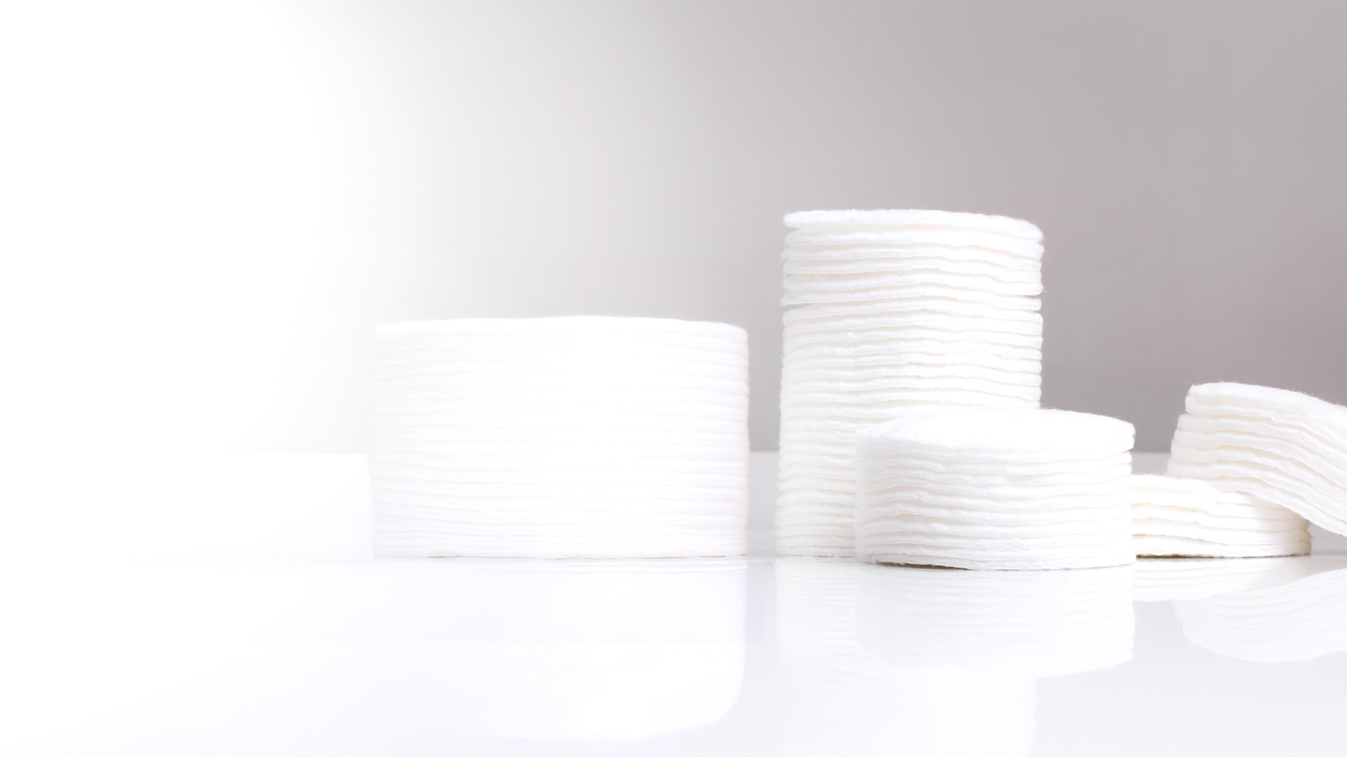 Retail Cotton Wool Image